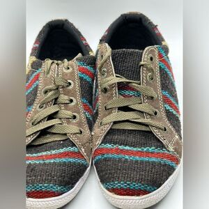 Women's Ecuadorian Shoe